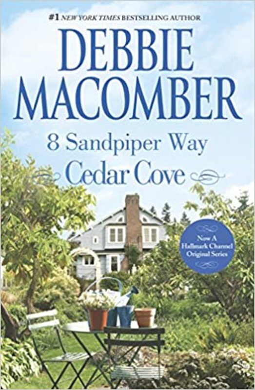 Book cover for "8 Sandpiper Way" by Debbie Macomber