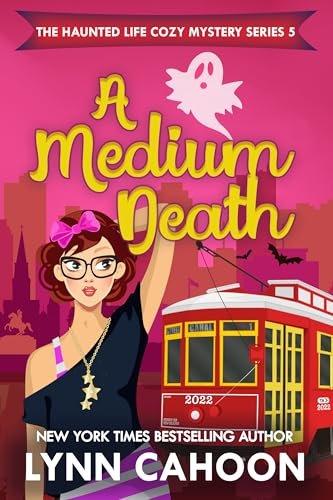 Book cover for "A Medium Death" by Lynn Cahoon