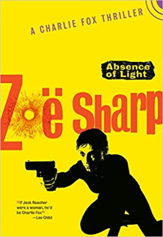 Book cover for "Absence of Light" by Zoe Sharp