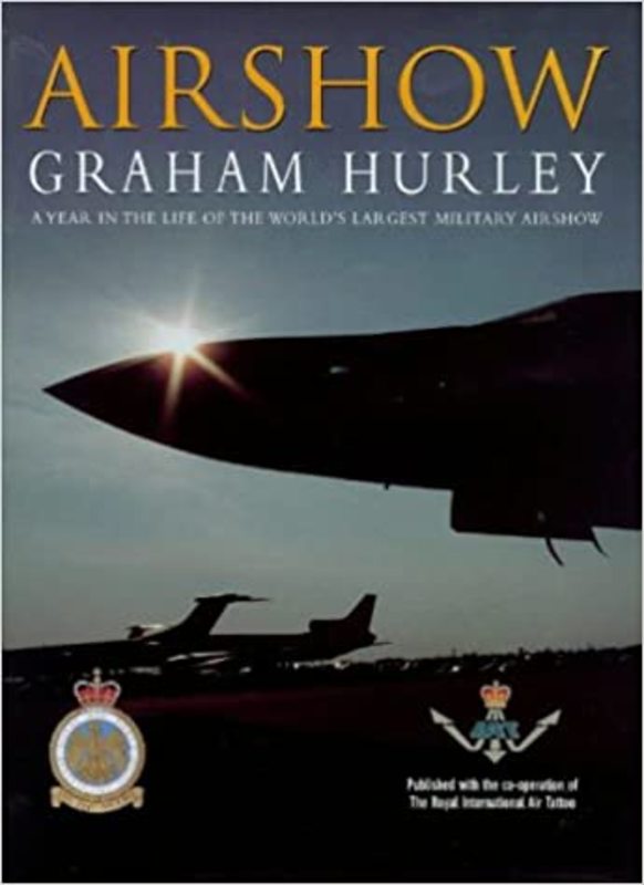 Book cover for "Airshow" by Graham Hurley