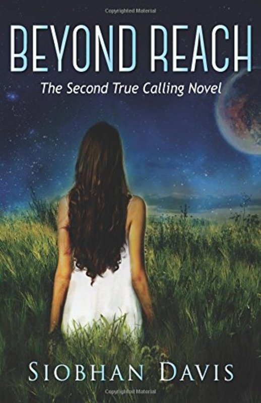 Book cover for "Beyond Reach" by Siobhan Davis