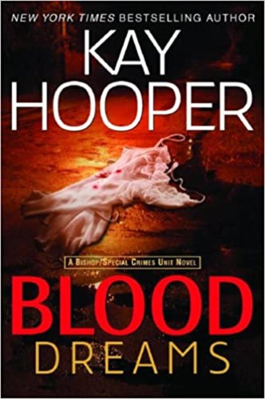 Book cover for "Blood Dreams" by Kay Hooper