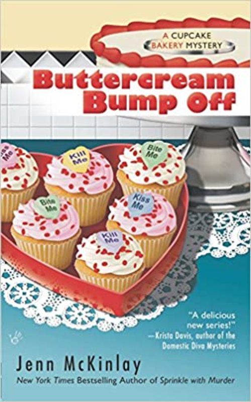 Book cover for "Buttercream Bump Off" by Jenn McKinlay