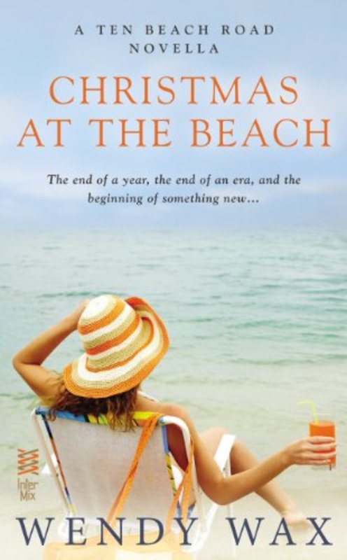 Book cover for "Christmas at the Beach" by Wendy Wax
