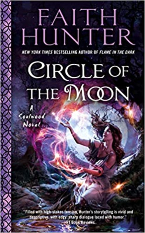 Book cover for "Circle of the Moon" by Faith Hunter