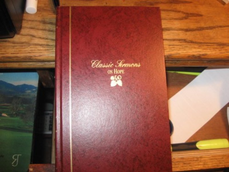 Book cover for "Classic Sermons On Hope" by Warren W Wiersbe