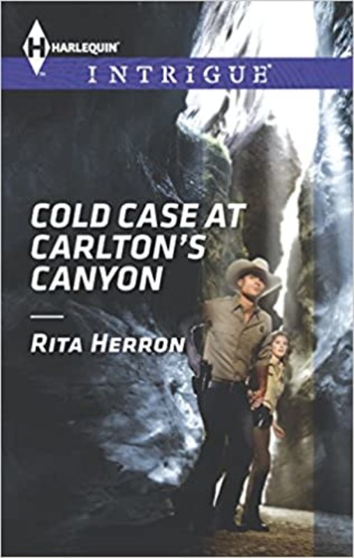 Book cover for "Cold Case at Carlton's Canyon" by Rita Herron