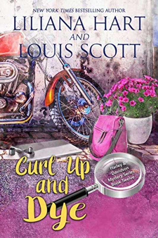 Book cover for "Curl Up and Dye" by Liliana Hart