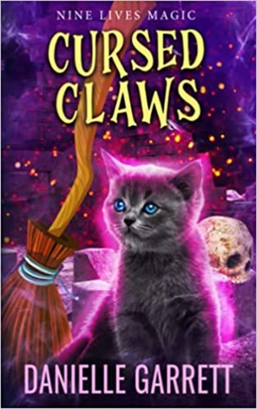 Book cover for "Cursed Claws" by Danielle Garrett