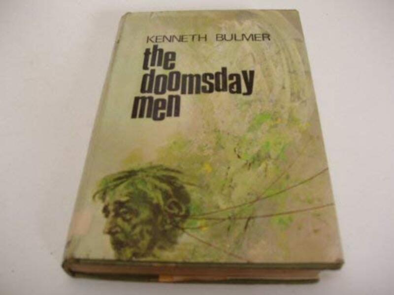 Book cover for "Doomsday Men" by Kenneth Bulmer
