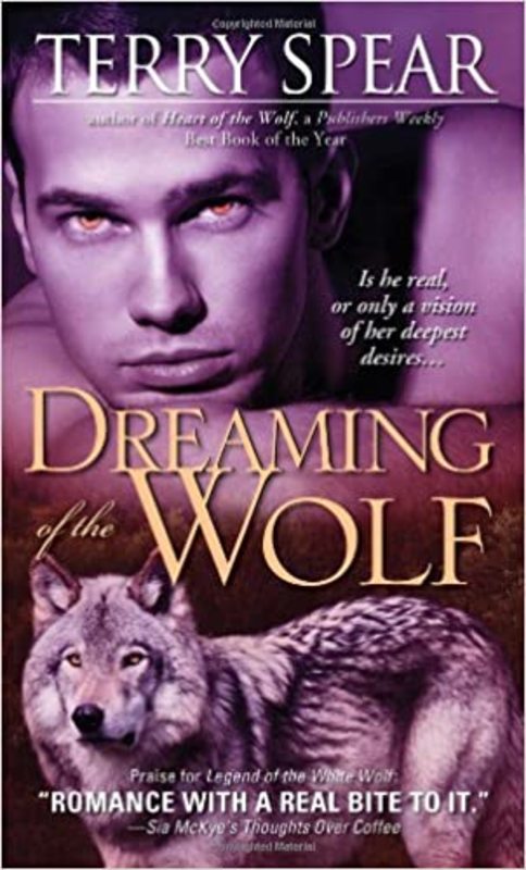 Book cover for "Dreaming of the Wolf" by Terry Spear