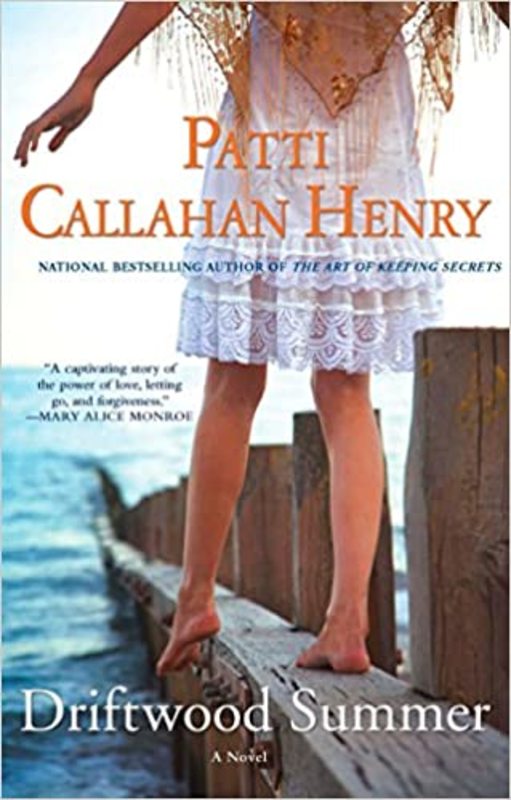 Book cover for "Driftwood Summer" by Patti Callahan Henry