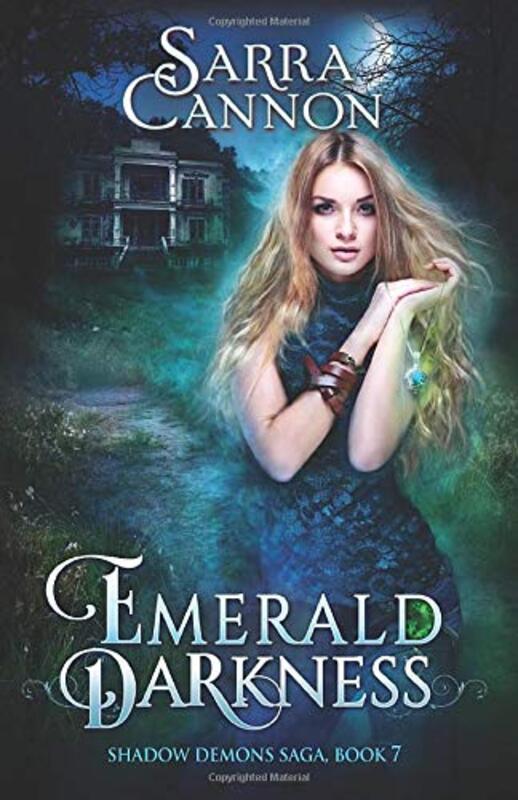 Book cover for "Emerald Darkness" by Sarra Cannon