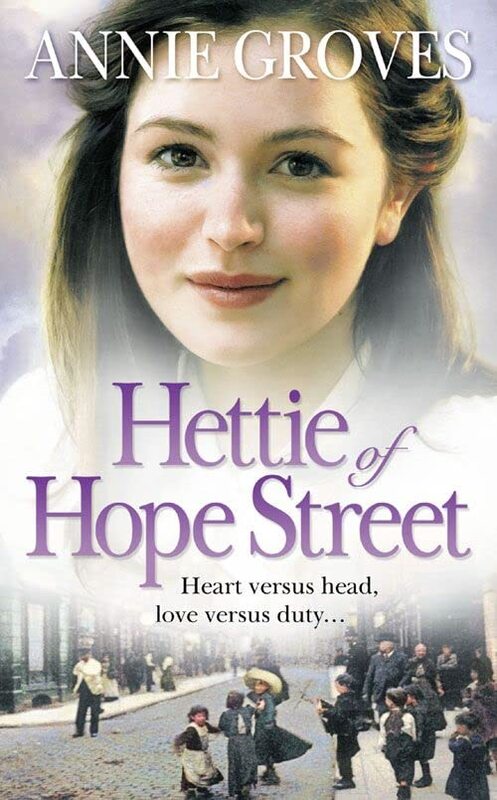 Book cover for "Hettie of Hope Street" by Annie Groves