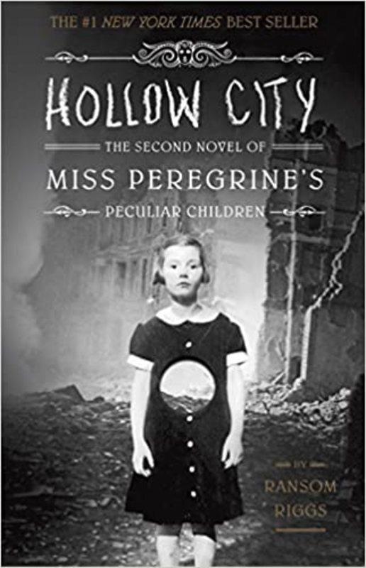 Book cover for "Hollow City" by Ransom Riggs