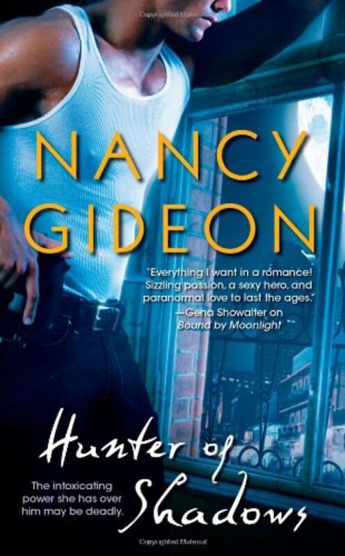 Book cover for "Hunter of Shadows" by Nancy Gideon