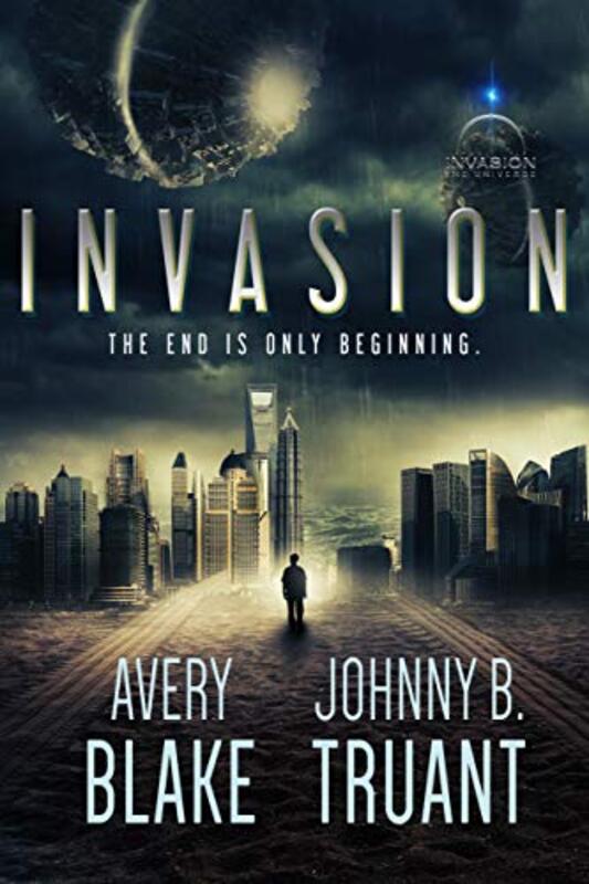 Book cover for "Invasion" by Sean Platt