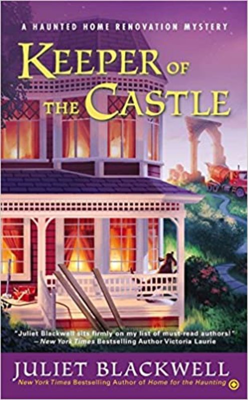 Book cover for "Keeper of the Castle" by Juliet Blackwell