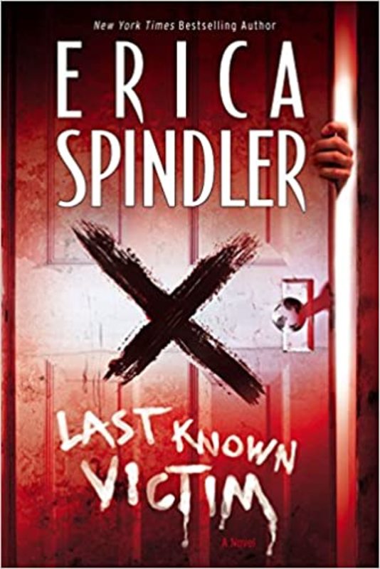 Book cover for "Last Known Victim" by Erica Spindler