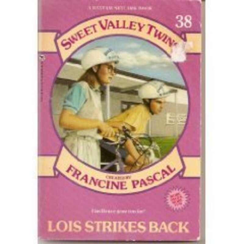 Book cover for "Lois Strikes Back" by Francine Pascal