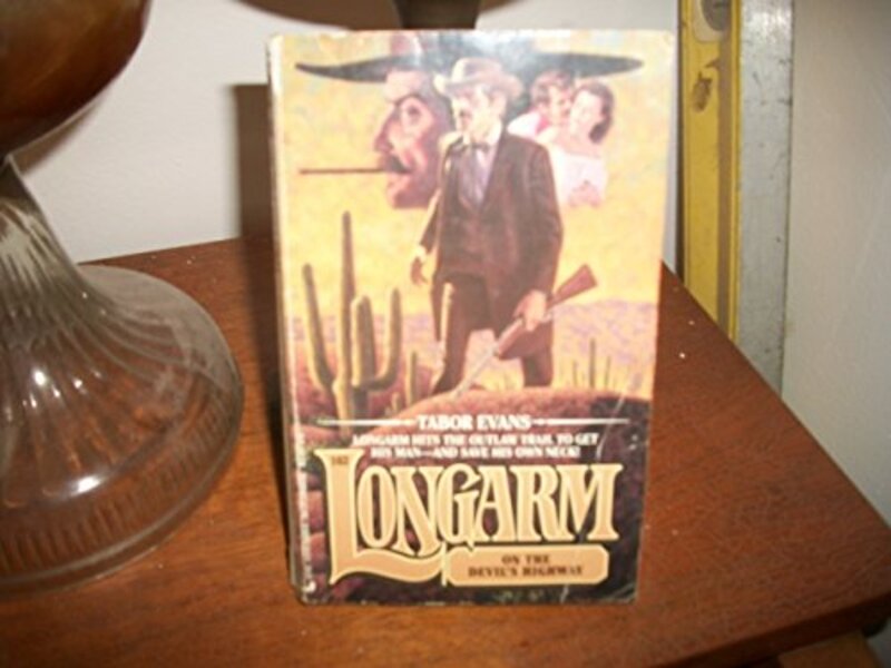 Book cover for "Longarm On the Devil's Highway" by Tabor Evans