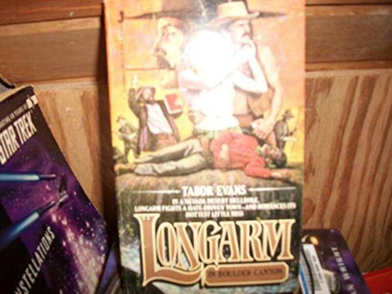 Book cover for "Longarm in Boulder Canyon" by Tabor Evans