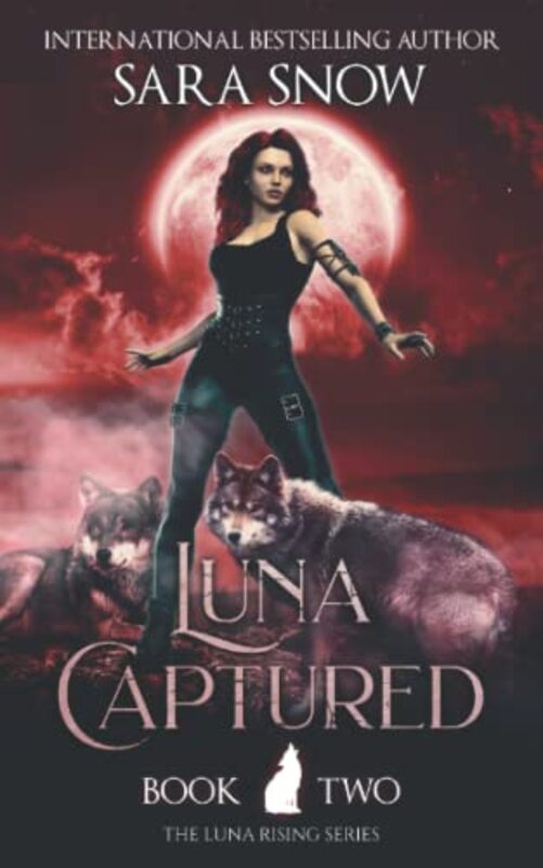 Book cover for "Luna Captured" by Sara Snow