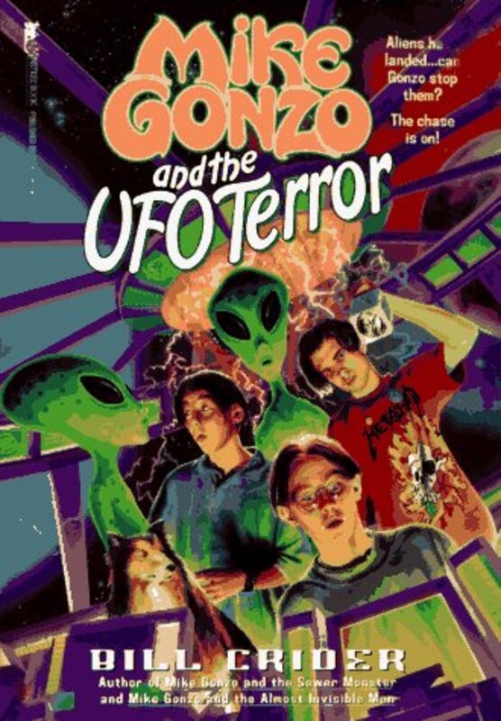 Book cover for "Mike Gonzo and the UFO Terror" by Bill Crider