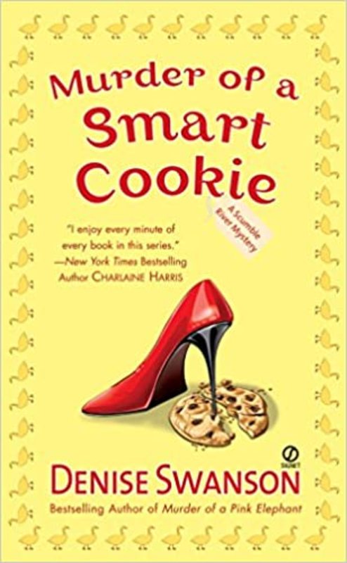 Book cover for "Murder of a Smart Cookie" by Denise Swanson