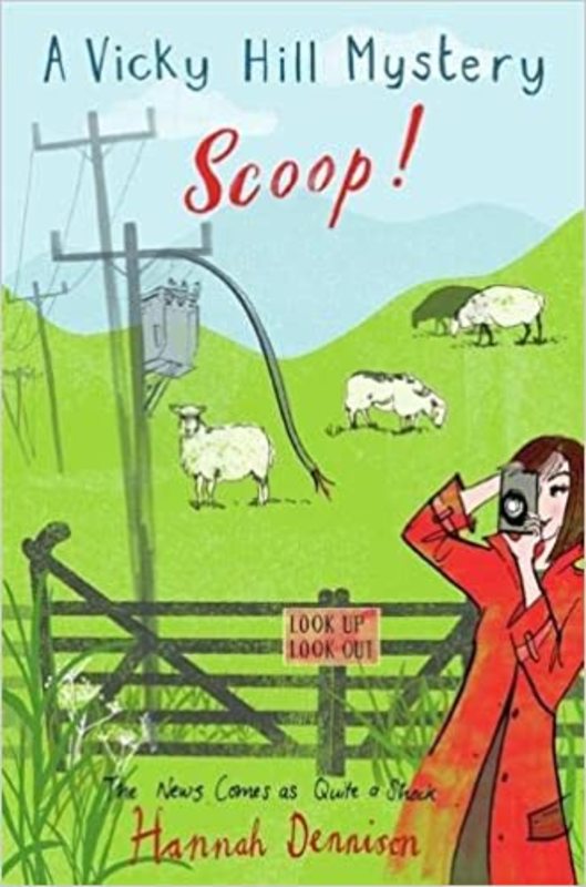 Book cover for "Scoop!" by Hannah Dennison