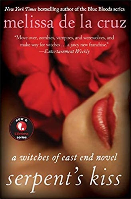 Book cover for "Serpent's Kiss" by Melissa de la Cruz