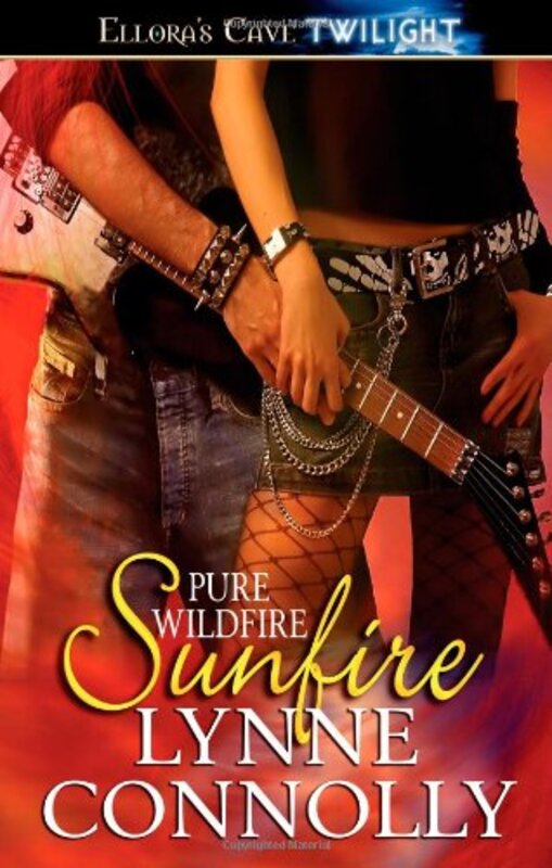 Book cover for "Sunfire" by Lynne Connolly