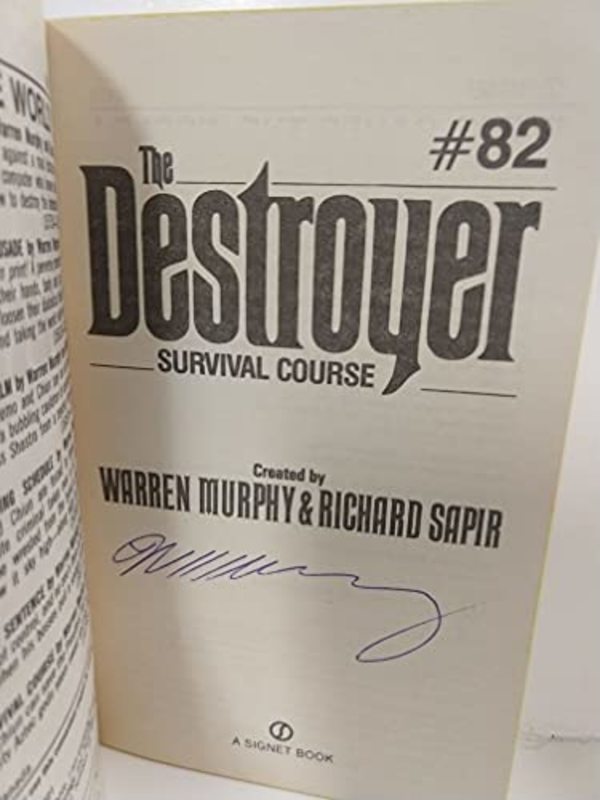 Book cover for "Survival Course" by Warren Murphy