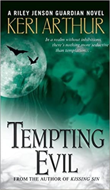 Book cover for "Tempting Evil" by Keri Arthur