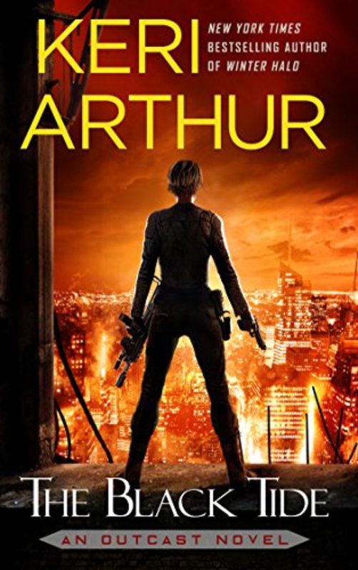 Book cover for "The Black Tide" by Keri Arthur