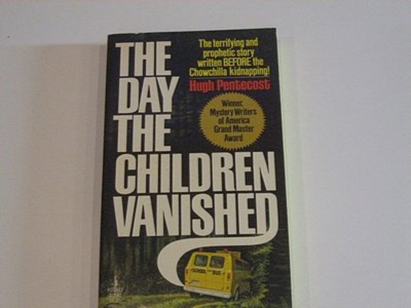 Book cover for "The Day the Children Vanished" by Hugh Pentecost