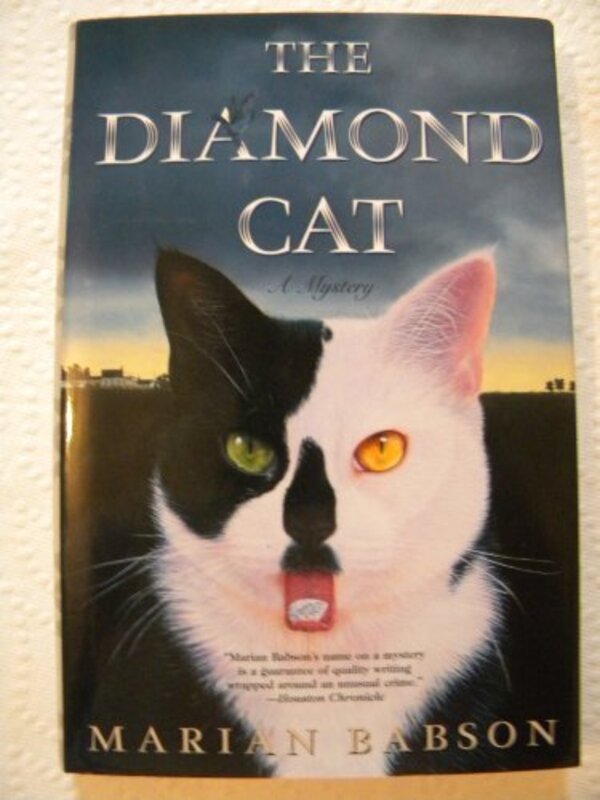 Book cover for "The Diamond Cat" by Marian Babson