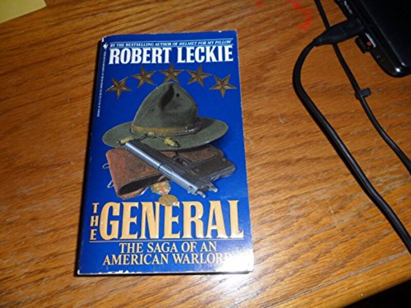 Book cover for "The General" by Robert Leckie