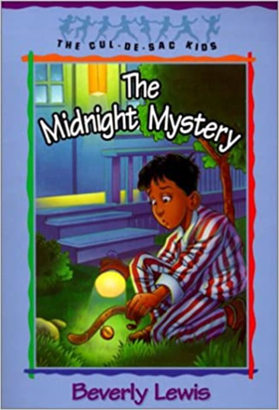 Book cover for "The Midnight Mystery" by Beverly Lewis