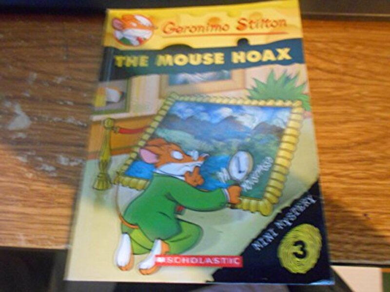 Book cover for "The Mouse Hoax" by Elisabetta Dami