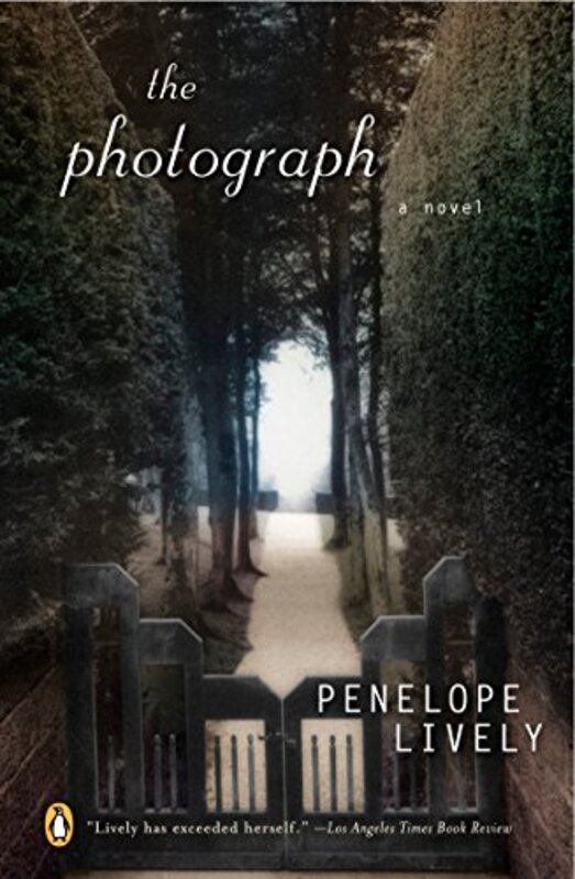 Book cover for "The Photograph" by Penelope Lively