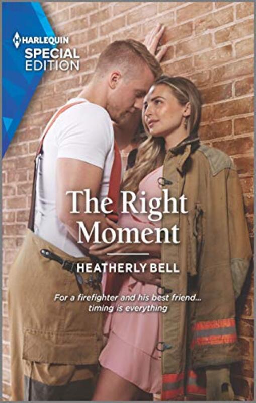 Book cover for "The Right Moment" by Heatherly Bell