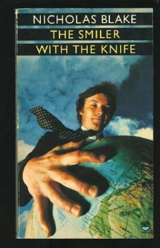 Book cover for "The Smiler with the Knife" by Nicholas Blake