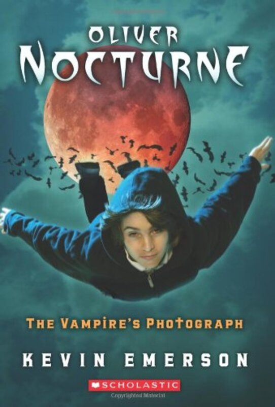 Book cover for "The Vampire's Photograph" by Kevin Emerson