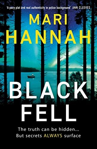 Book cover for "The Deep" by Mari Hannah