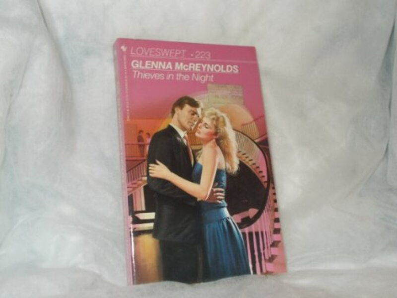 Book cover for "Thieves in the Night" by Glenna McReynolds