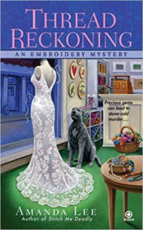 Book cover for "Thread Reckoning" by Gayle Trent