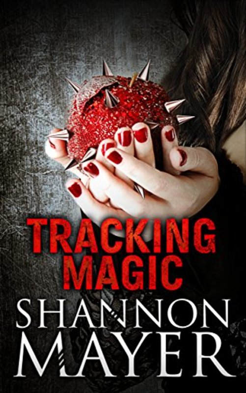 Book cover for "Tracking Magic" by Shannon Mayer