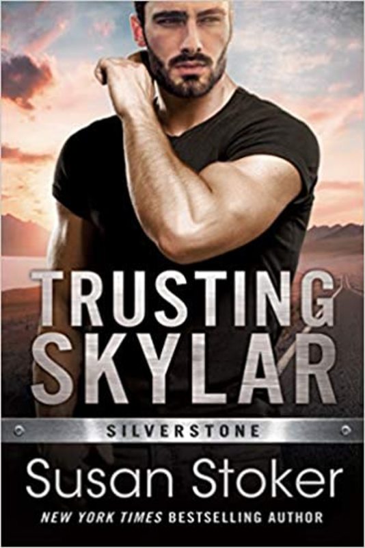 Book cover for "Trusting Skylar" by Susan Stoker