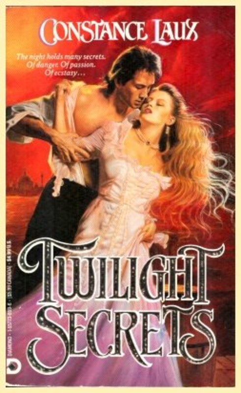 Book cover for "Twilight Secrets" by Casey Daniels